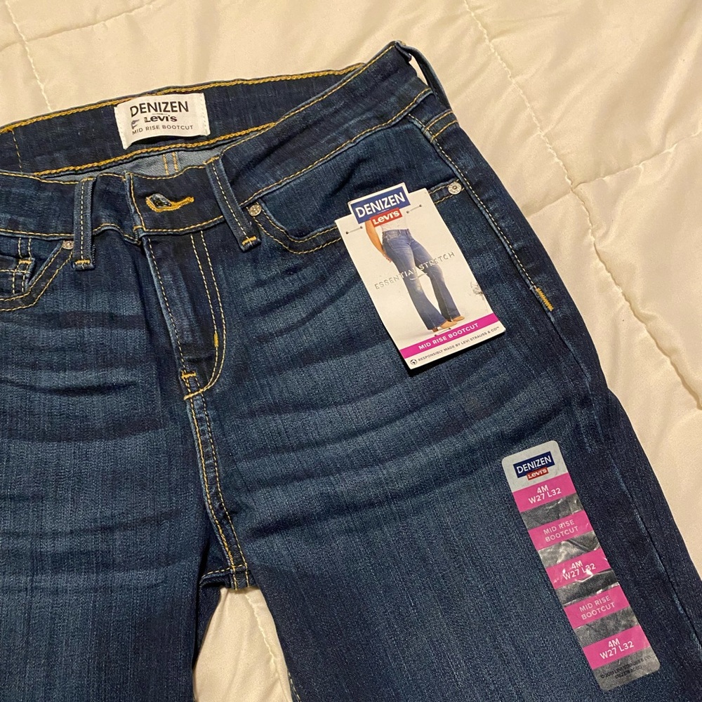 Denizen by Levi’s size 4M